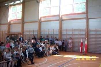 100-9943.jfif