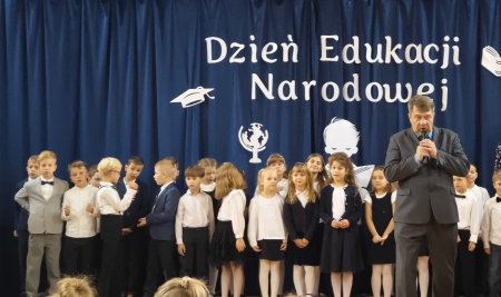 Dzień Edukacji Narodowej i ślubowanie klas pierwszych